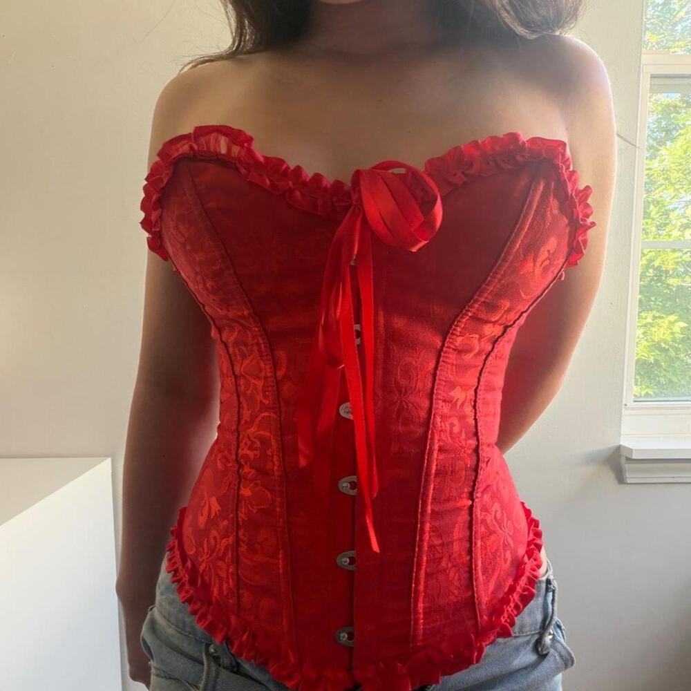 Red lace up corset redcorset
